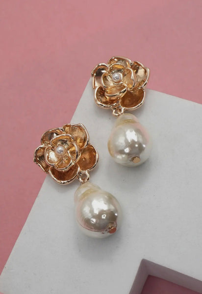 Drop Pearl Earrings